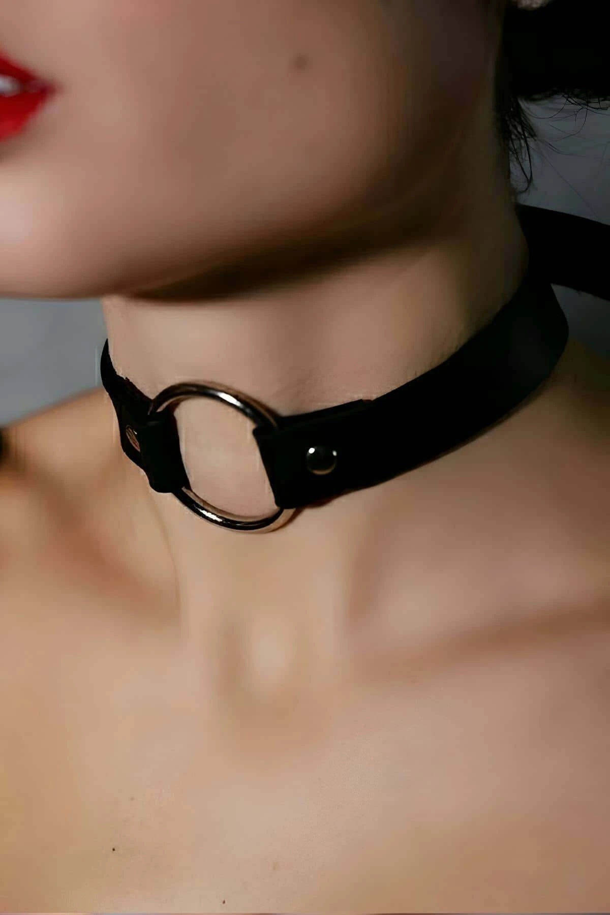 Tek Halka Detaylı Ayarlanabilir Şık Deri Choker - APFT684