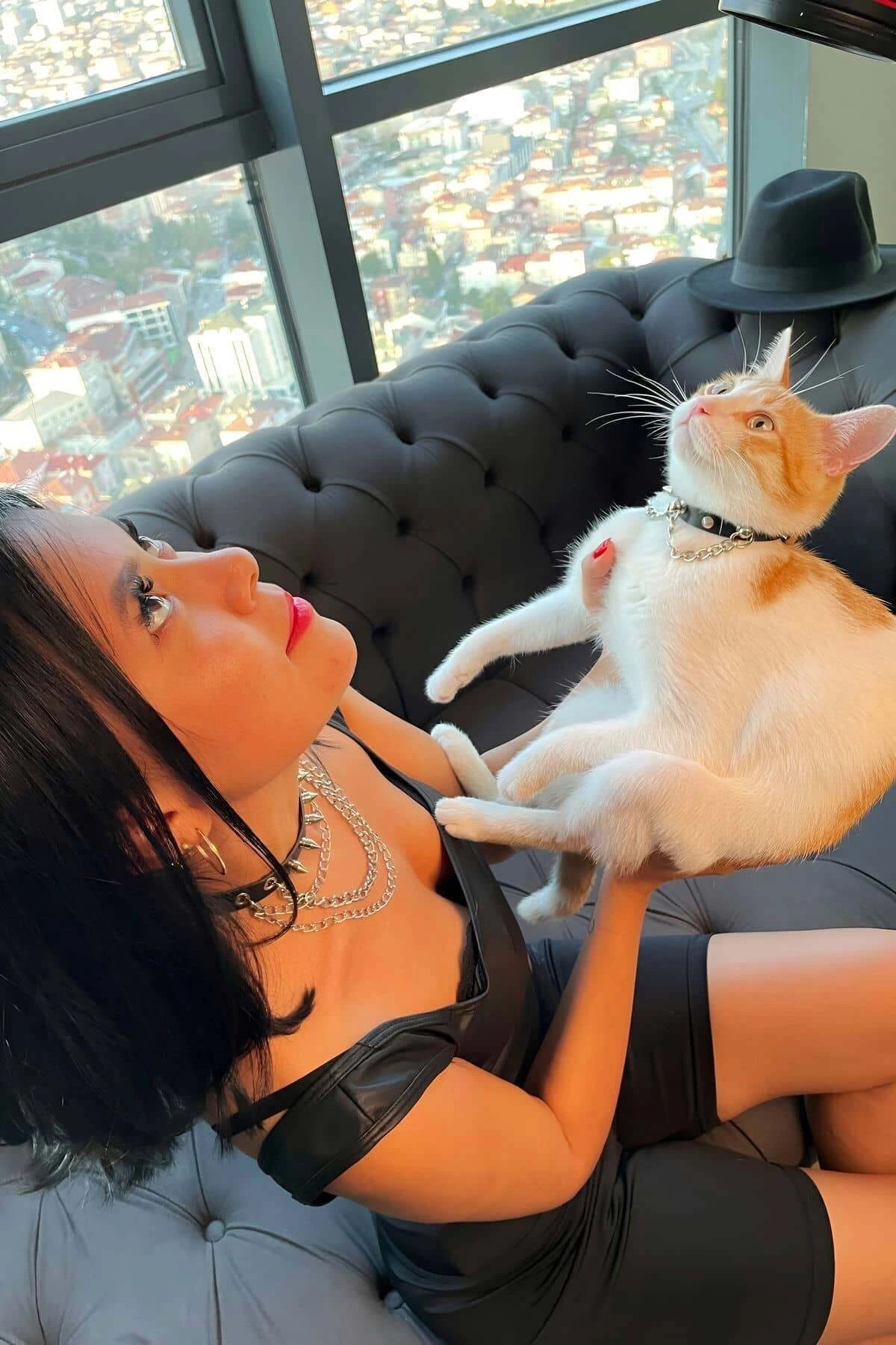 Çivi ve Zincir Detaylı Şık Anne - Kedi Choker Set - APFT1042