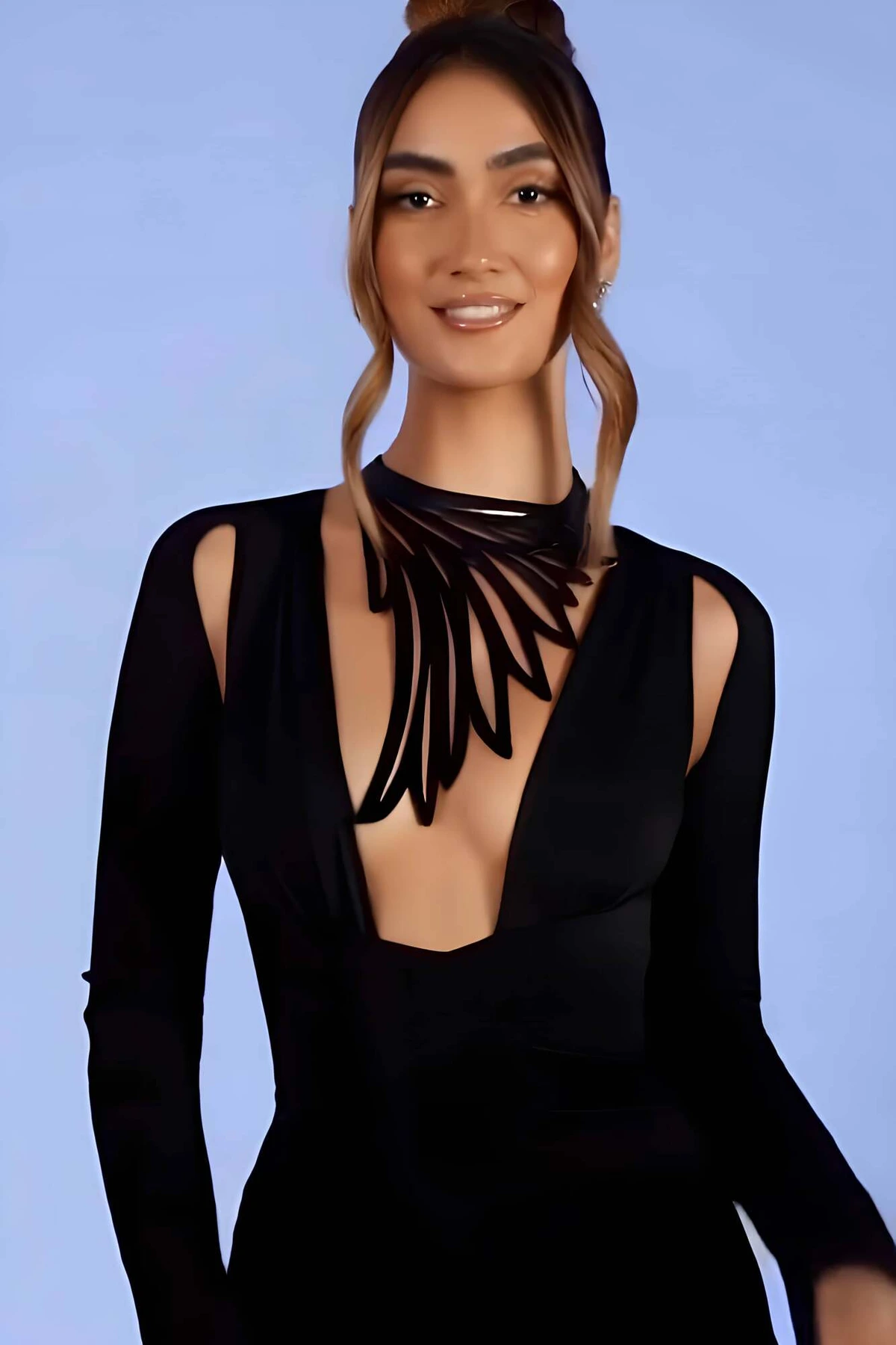 Lazer Kesim Kanat Detaylı Choker, Deri Kolye - APFT1418