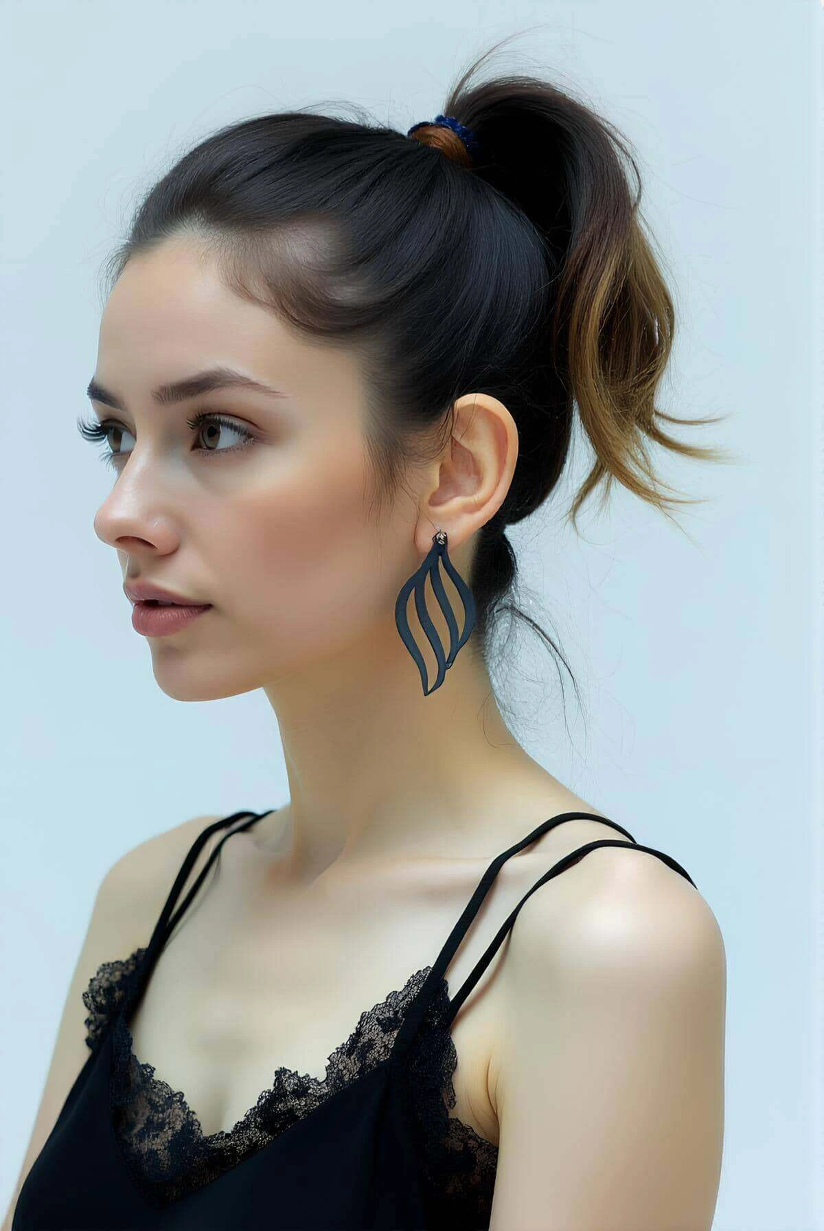 Siyah Deniz Kabuğu Küpe, Şık Lazer Kesim Deri Küpe - APBJ006