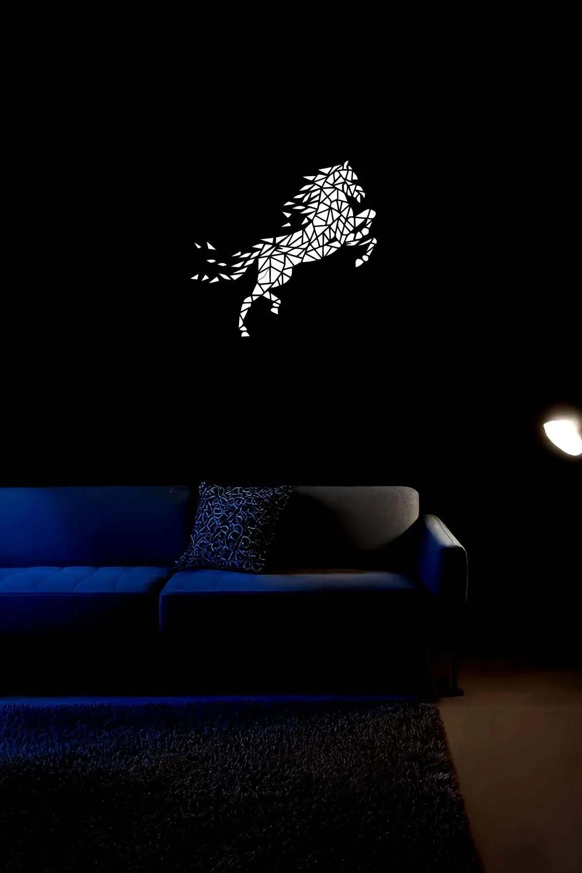 Geometric Horse Wall Decor with Reflective Finish