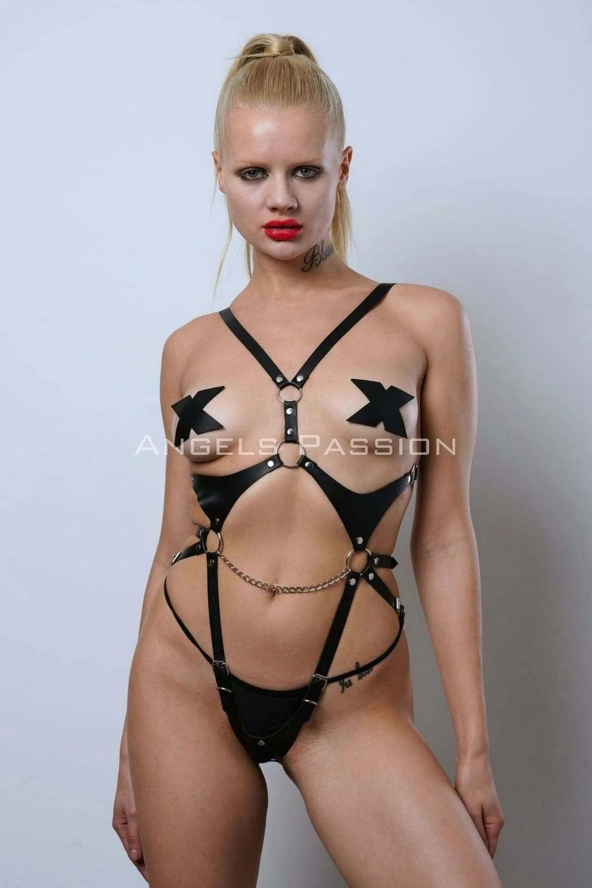 Full Body Harness with Detachable Chain & O-Rings