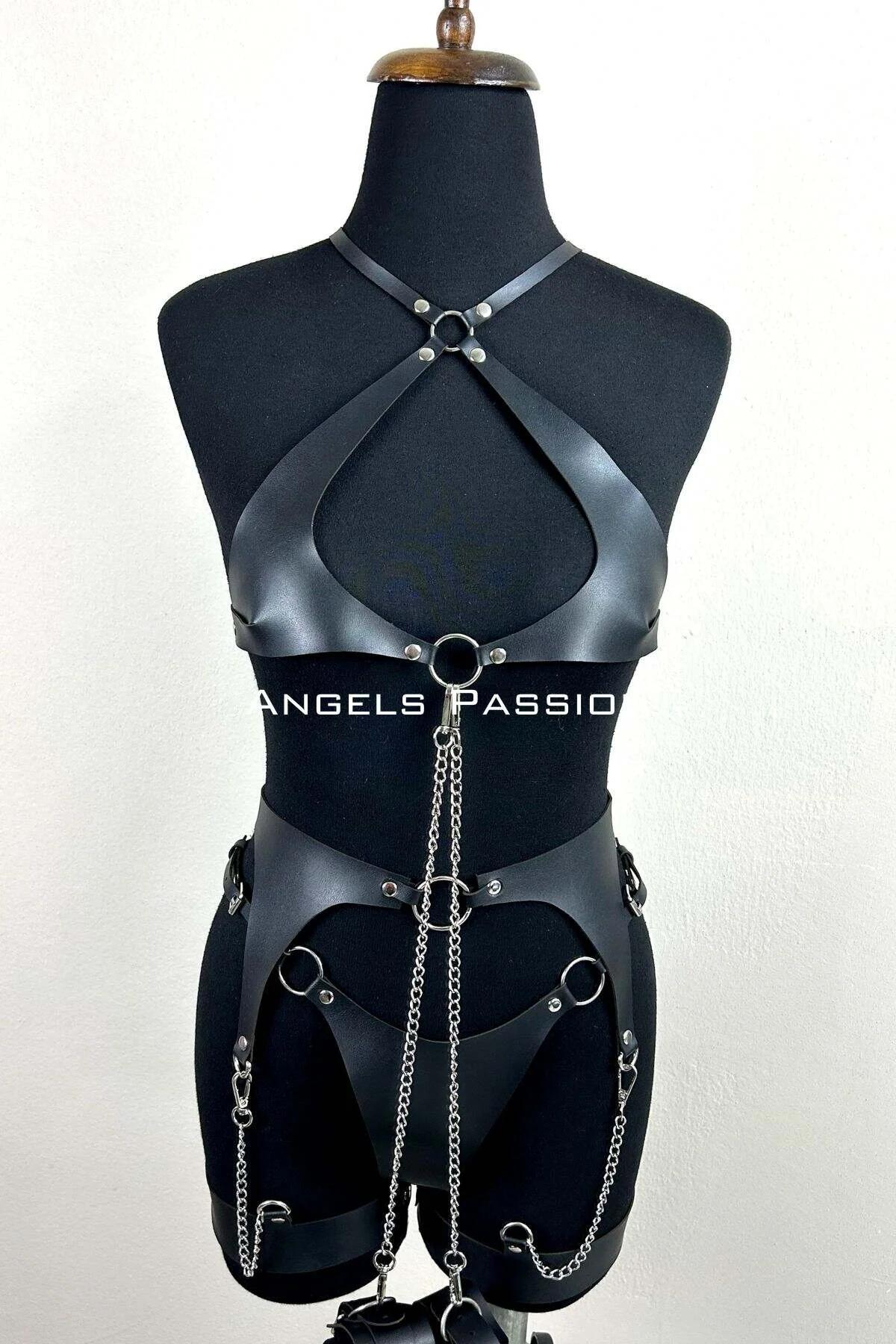 Full Body Harness Set with Garter Straps & Chain Detail