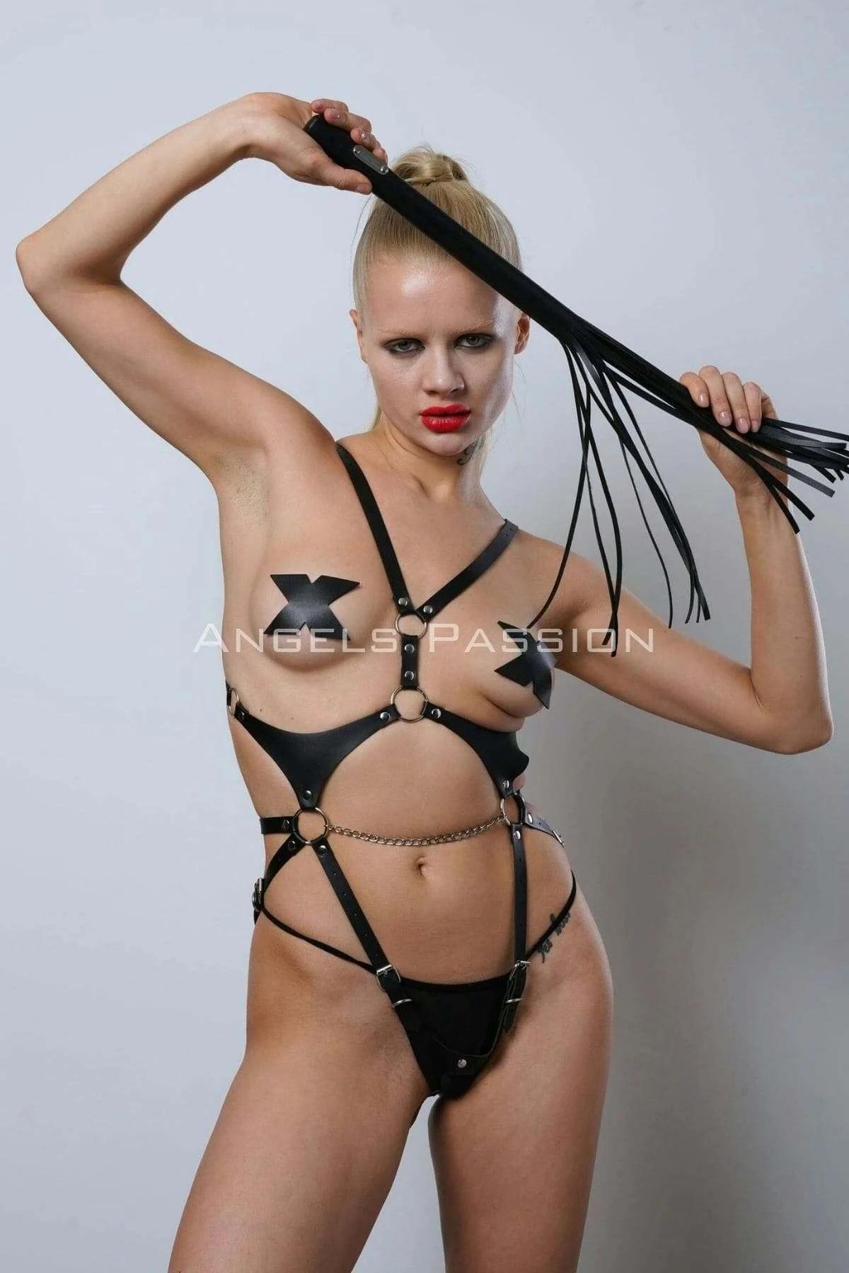 Full Body Harness with Chain Detail