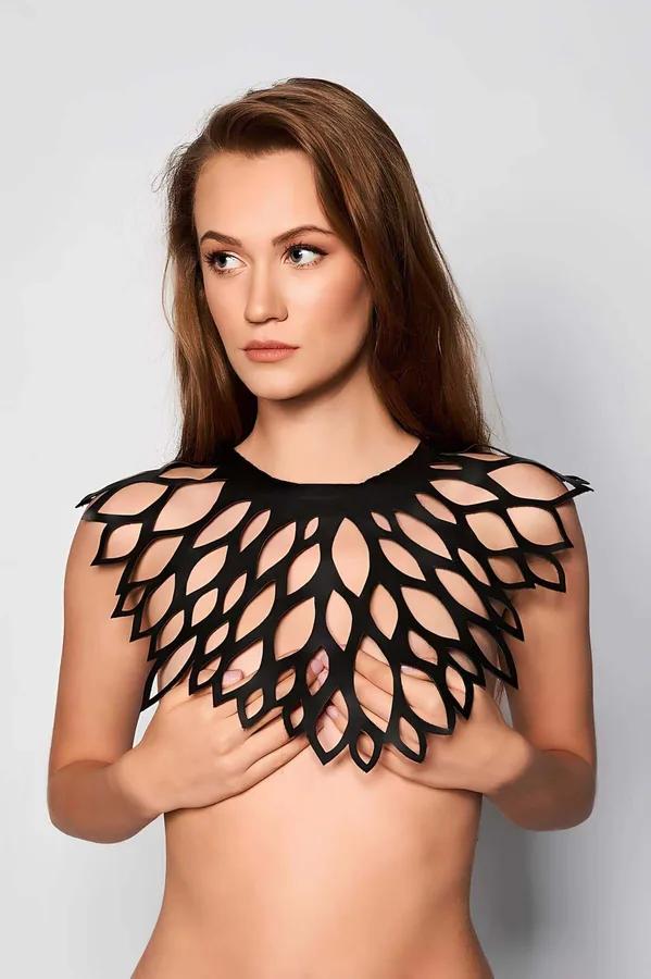 Leaf Cutout Faux Leather Statement Collar Harness