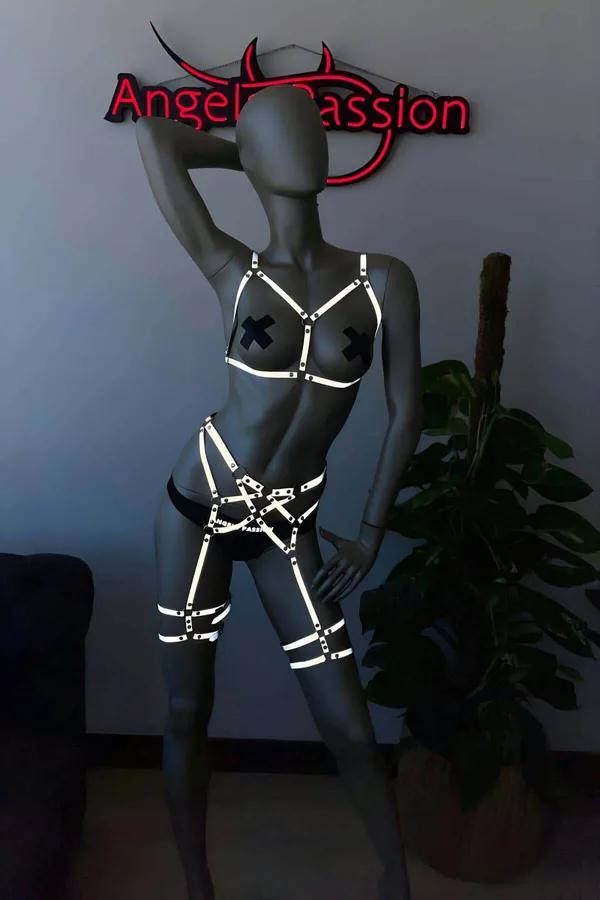 Reflective Full Body Harness with Garter Straps