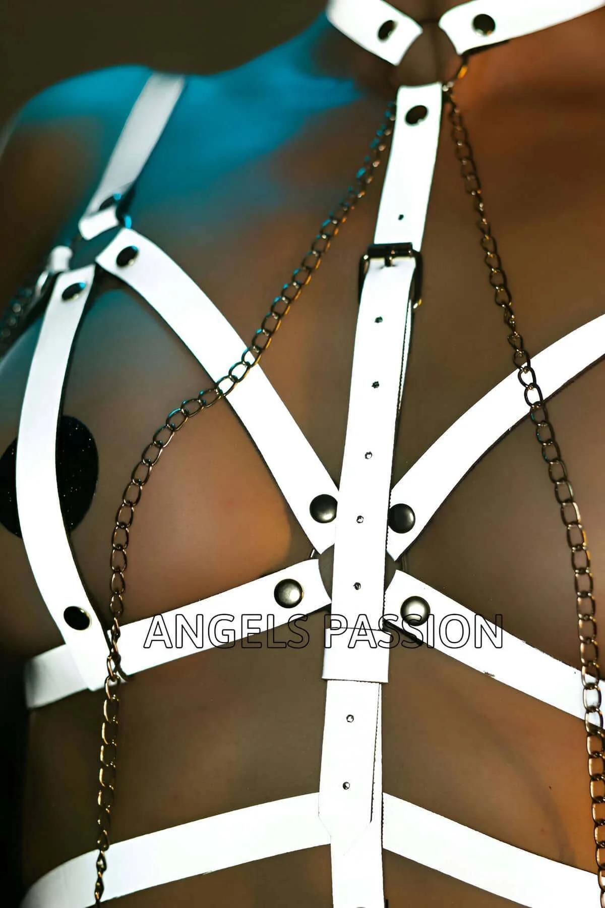 Reflective Full Body Harness with Chains