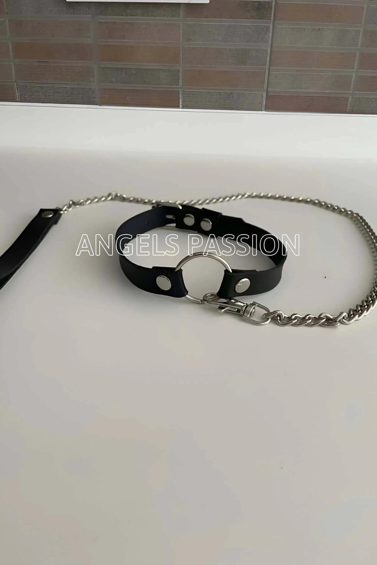 Faux Leather Choker Collar with Detachable Metal Chain