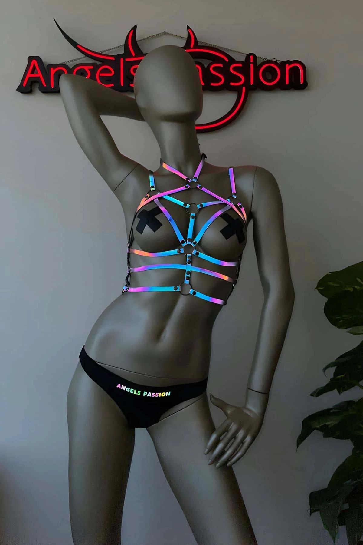 Reflective Full Body Harness with Multi-Strap Design