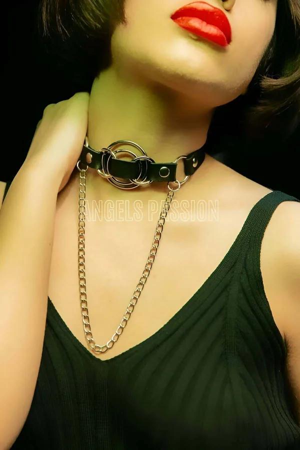 Faux Leather Choker Necklace with O-Ring & Chain