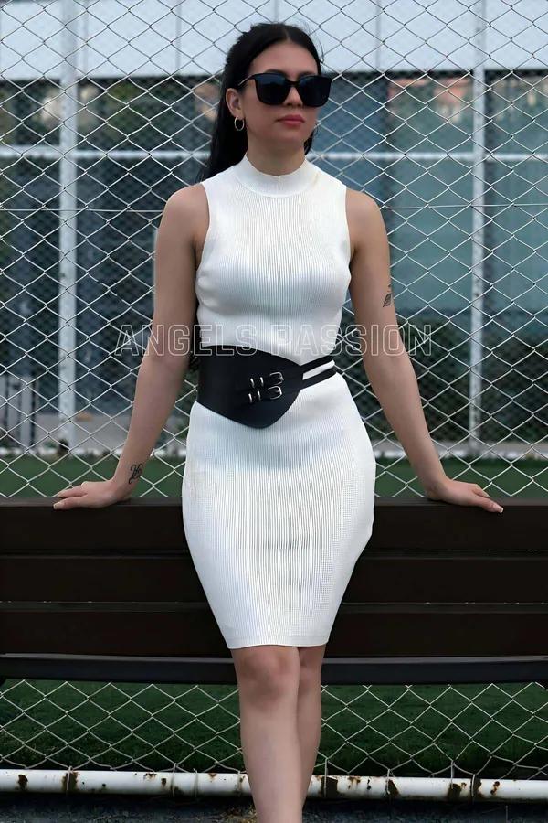 Wide Waist Cincher Harness with Triple Buckle Detail