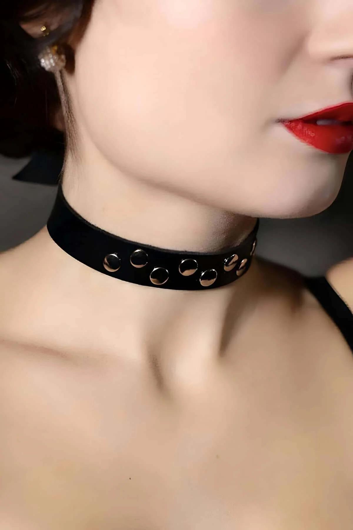 Adjustable Faux Leather Choker with Buckle