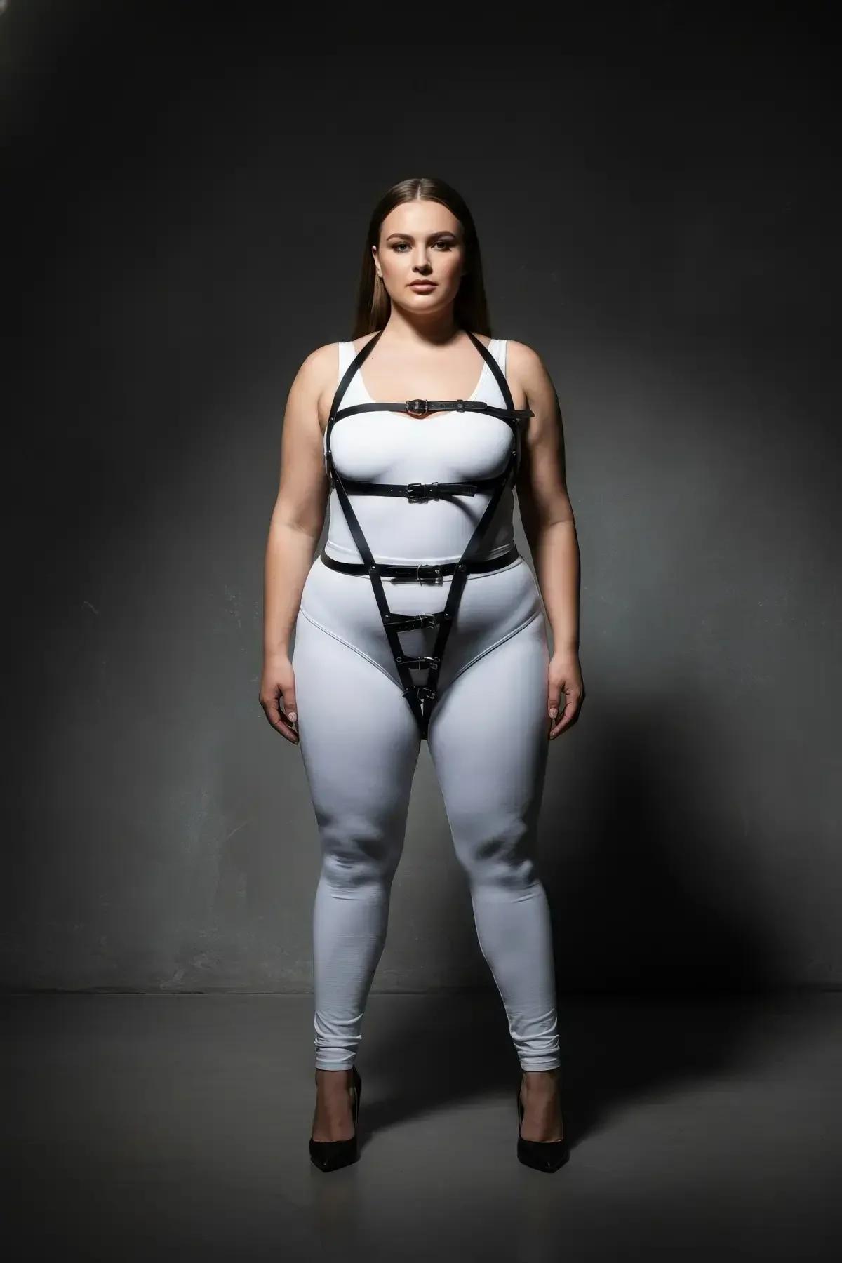 Adjustable Full Body Harness with V-Strap