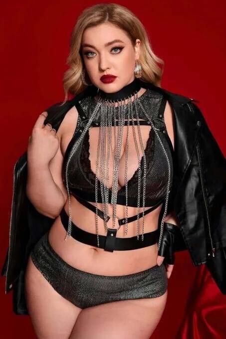 Choker Neck Body Harness with Cascading Chain Detail