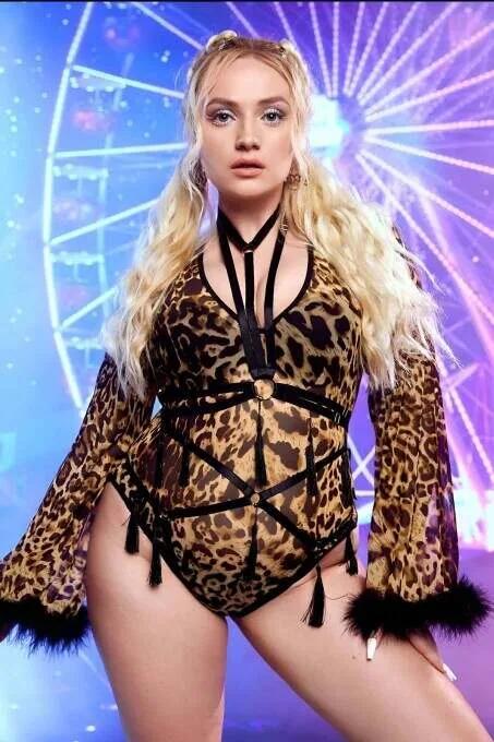 Geometric Strap Body Harness with O-Ring Details