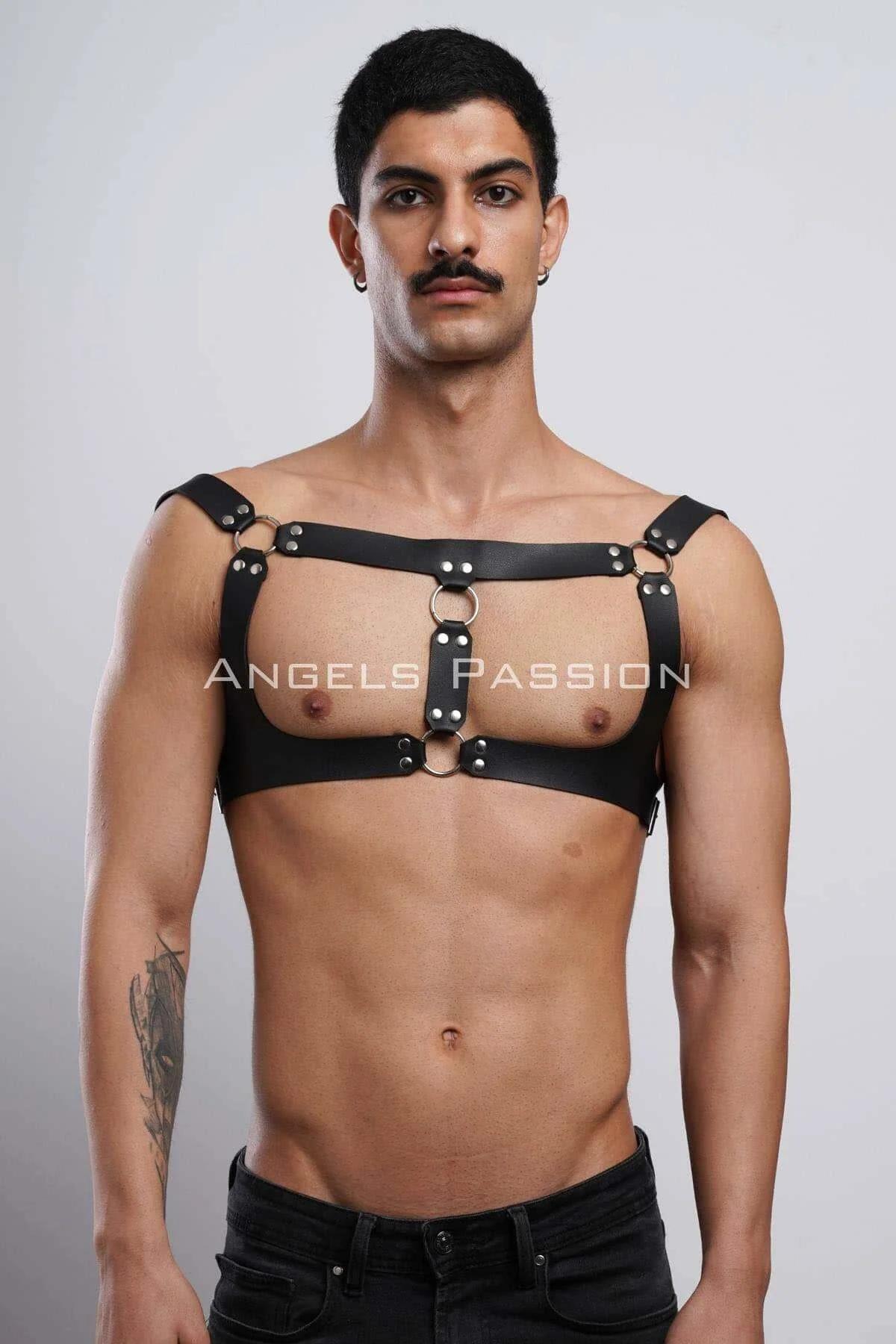 Adjustable Chest Harness with O-Ring Accents