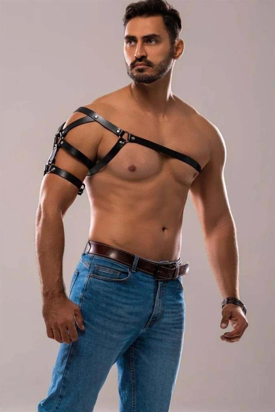 Asymmetrical Shoulder Harness with Arm Strap
