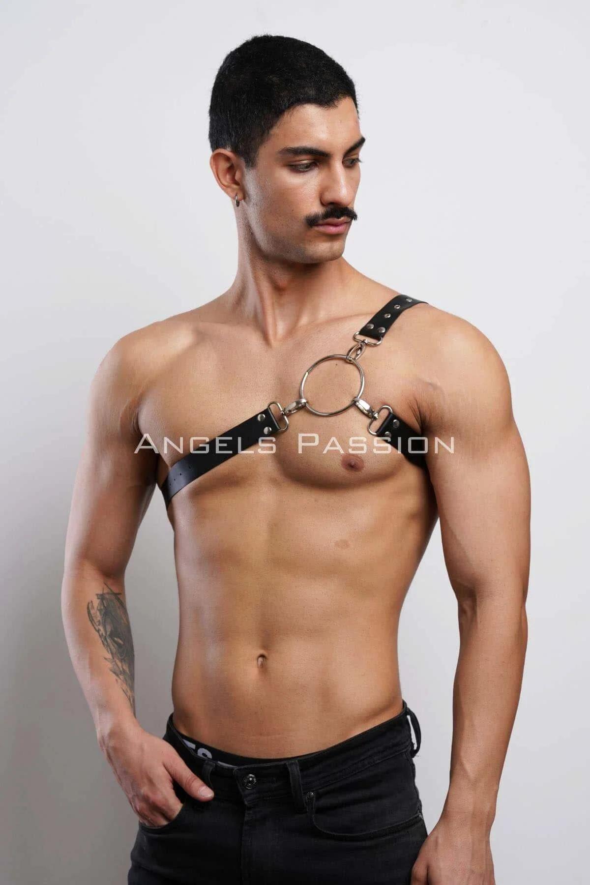 Black O-Ring Chest Harness with Adjustable Strap