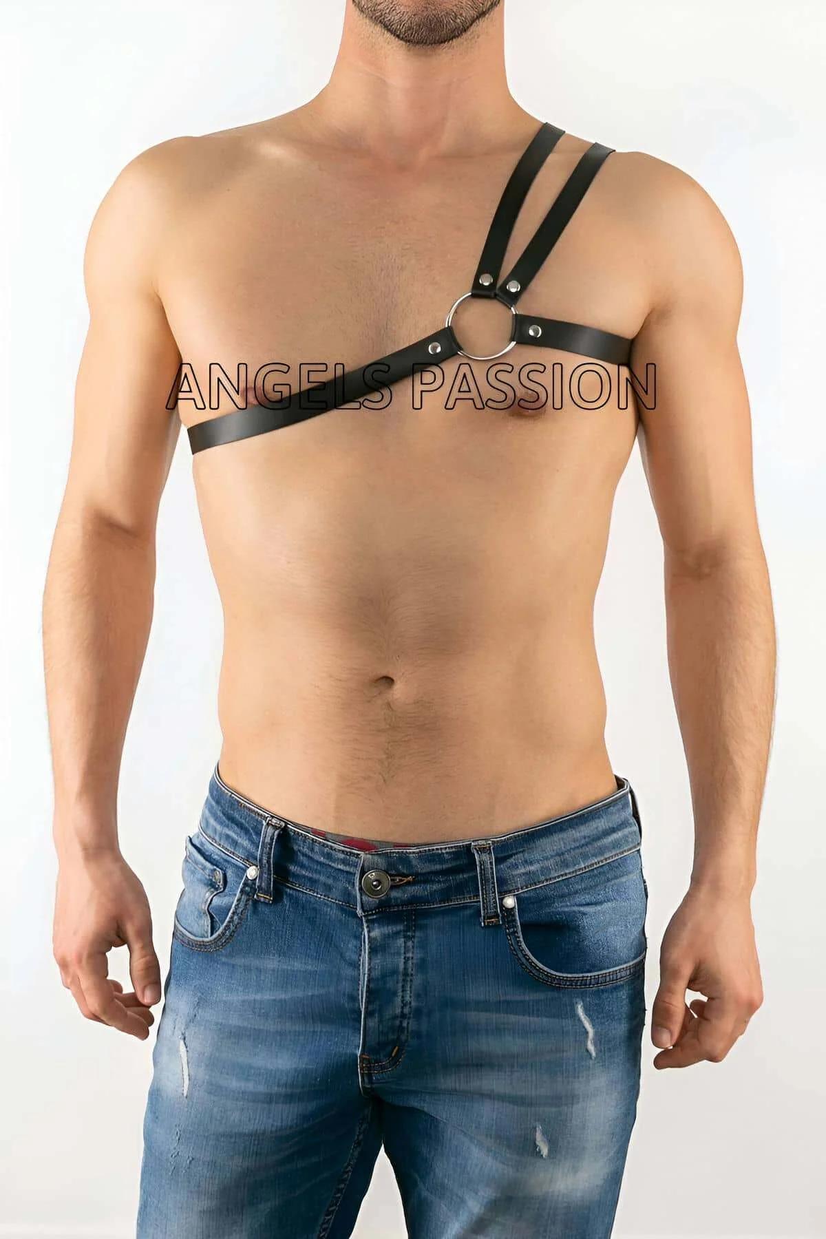 Asymmetric O-Ring Chest Harness in Vegan Leather