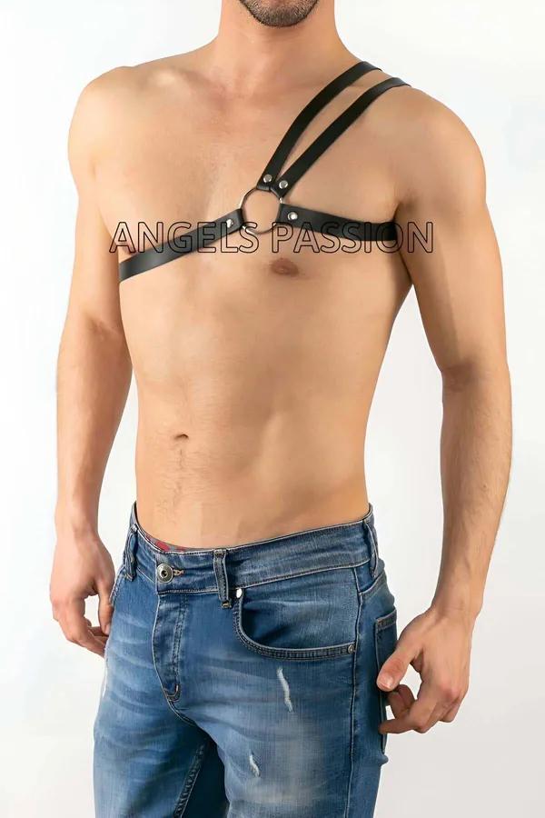 Asymmetric O-Ring Chest Harness in Vegan Leather