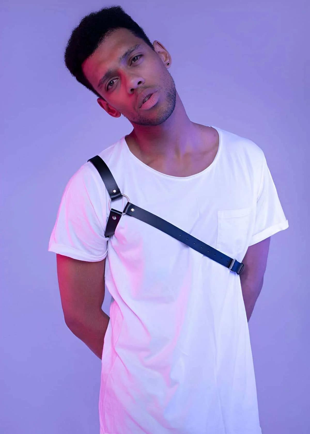 Single Shoulder Body Harness with O-Ring Detail