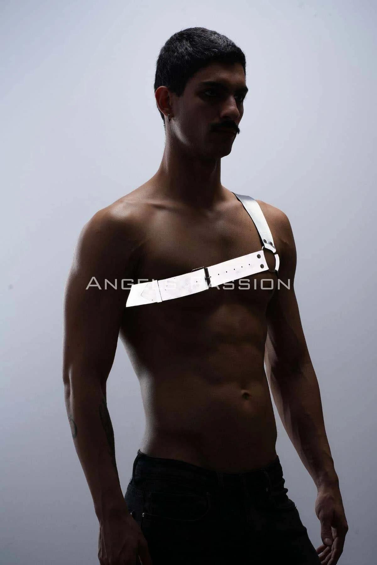 Reflective One-Shoulder Chest Harness