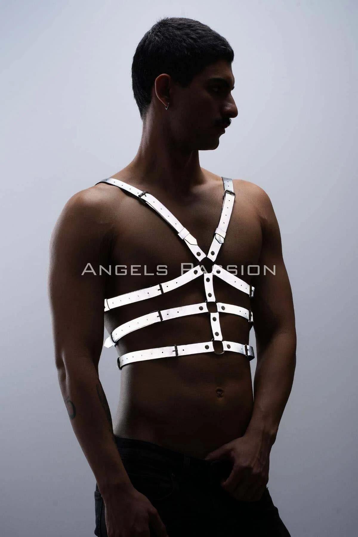 Reflective Chest Harness with O-Ring Detail