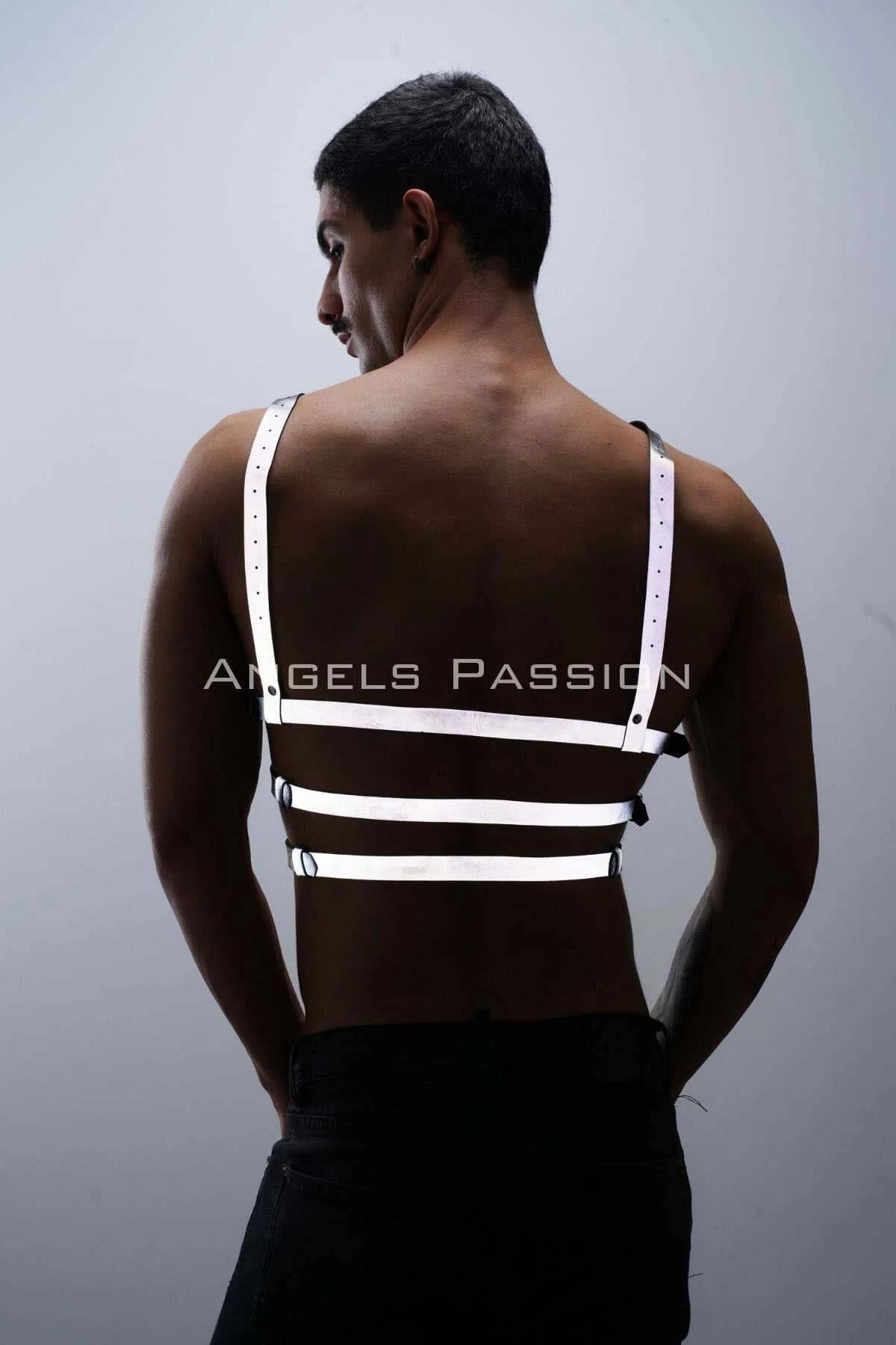 Reflective Chest Harness with O-Ring Detail
