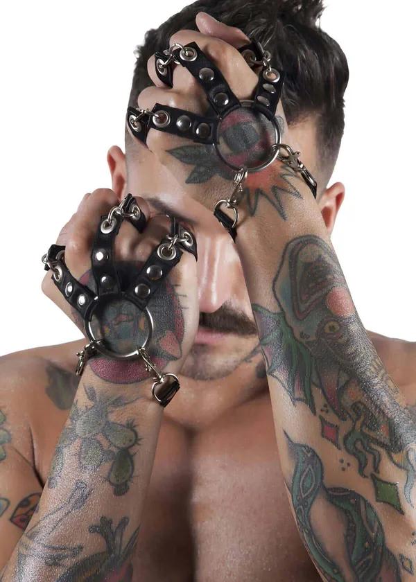 Hand Harness with O-Ring and Heart Charm