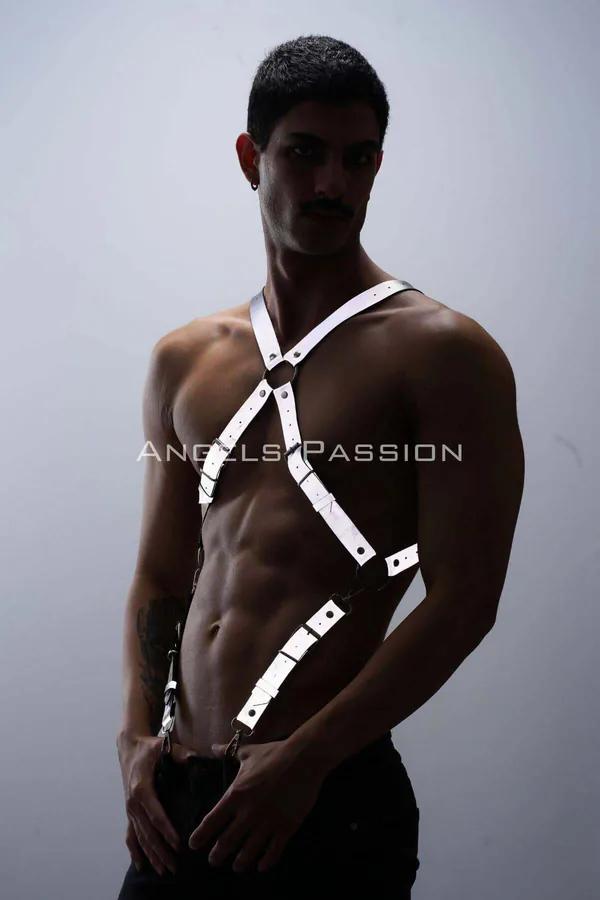 Reflective Harness with O-Ring Chest Detail