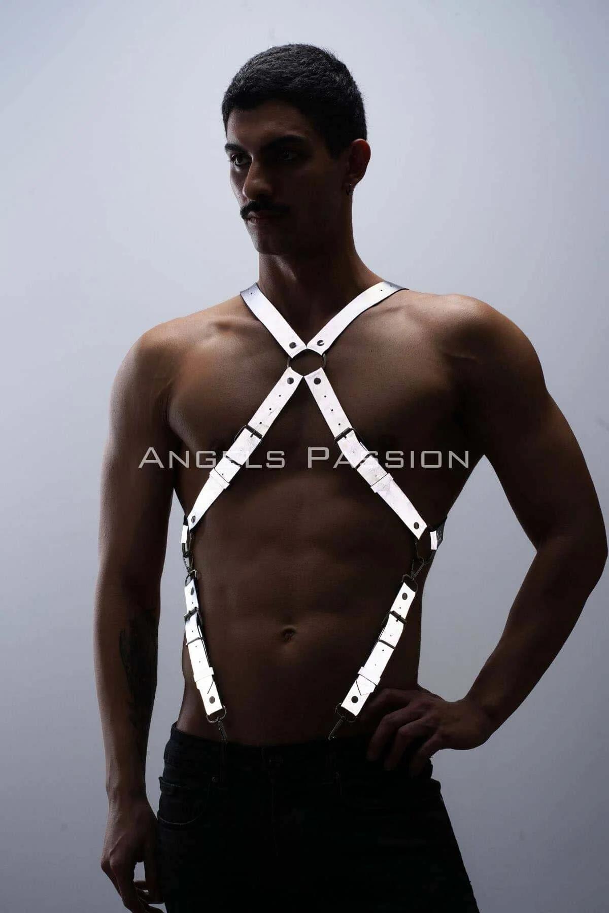 Reflective Harness with O-Ring Chest Detail