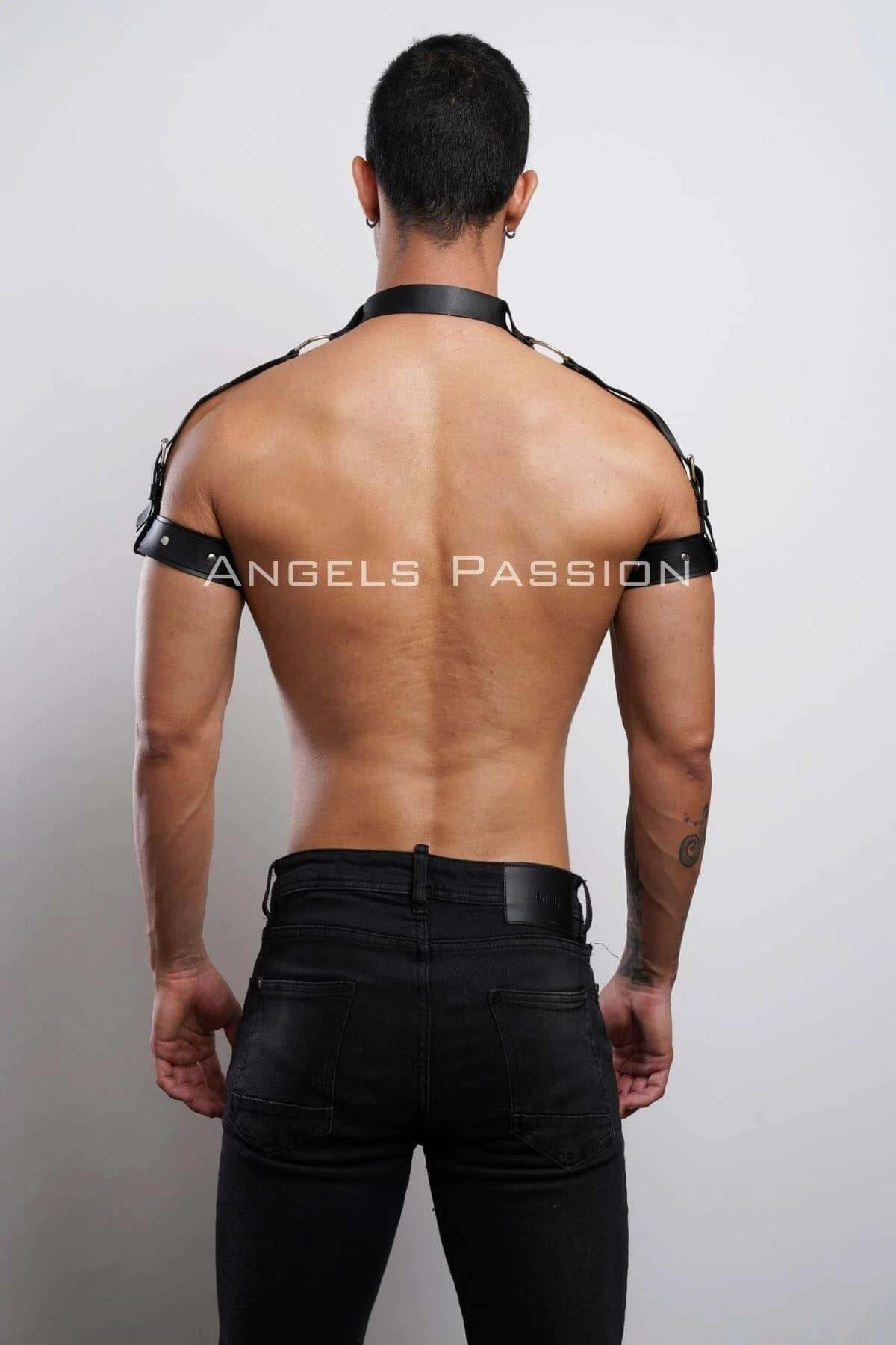 Choker & Shoulder Harness with O-Ring Accents
