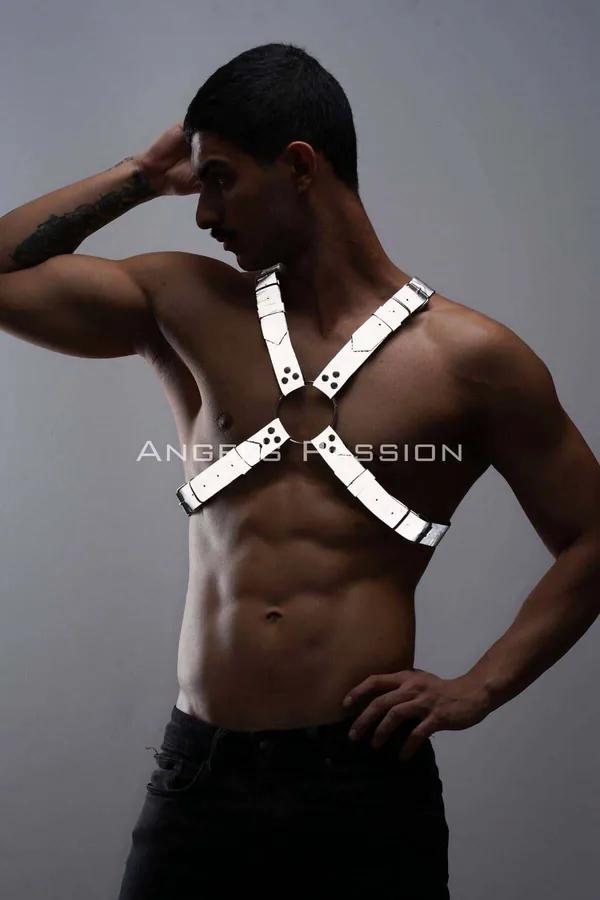 Reflective Chest Harness with O-Ring Detail