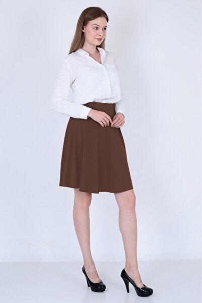 Brown High-Waisted Skater Skirt Casual Outfit