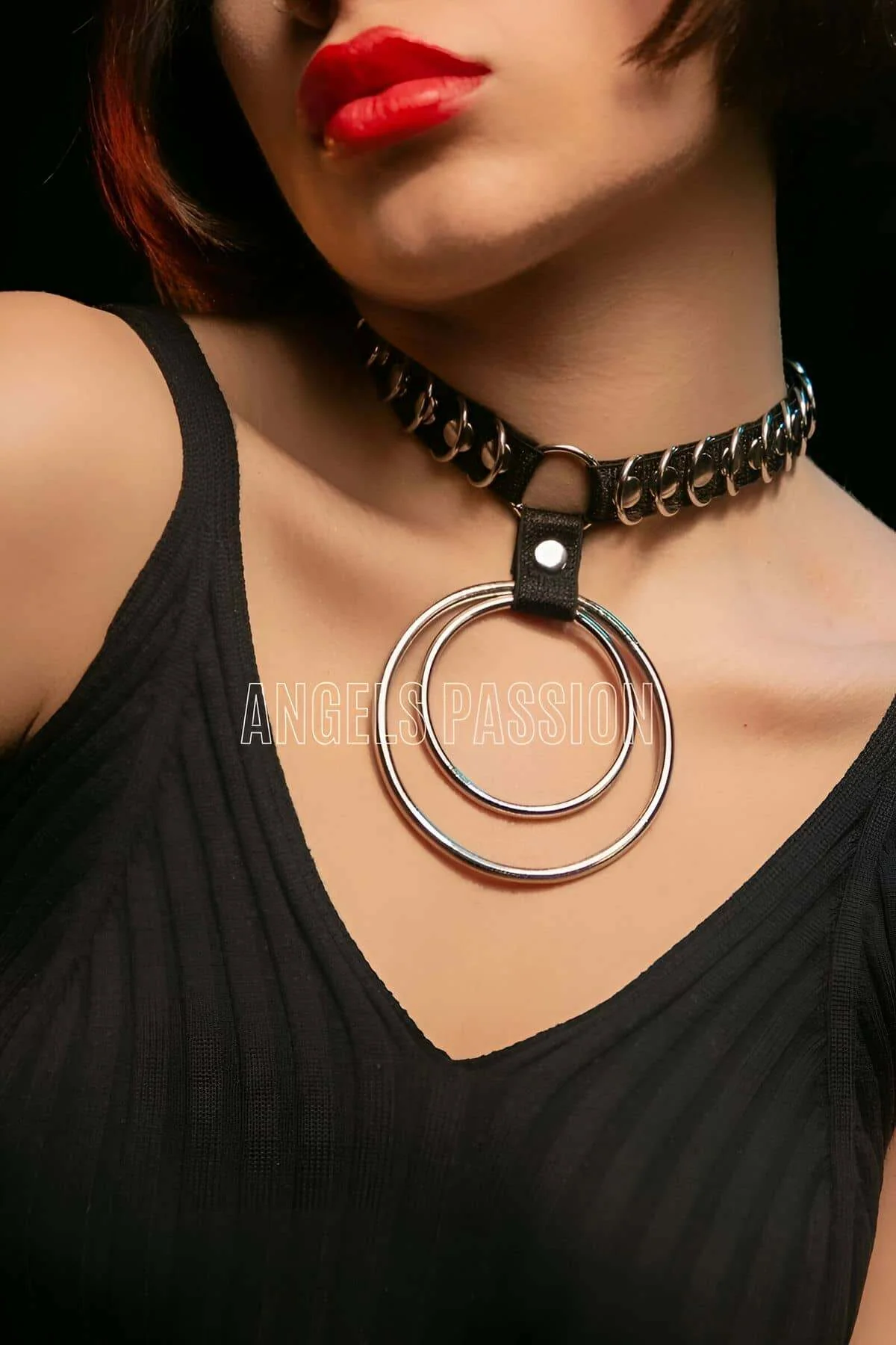 Siyah Lastik Choker Çift Metal Halka Detaylı Kolye